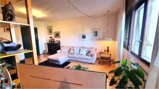 Foto Appartamento a Sarzana di 140 m² con 5 locali in vendita