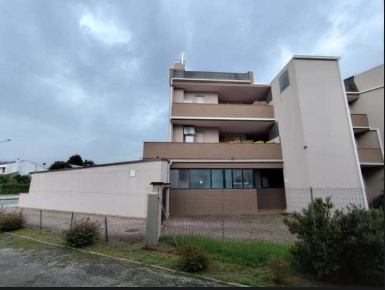 Foto Negozio in Viale Stati Uniti d'America, Comacchio Lido delle Nazioni