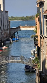 Foto Appartamento in Calle del Forno  4743, Venezia di 136 m² con 4 locali