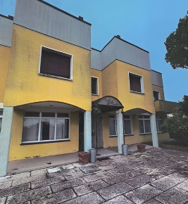 Foto Negozio in Via del lavoro, Copparo Centro di 105 m² con 1 locali