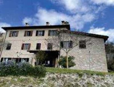Foto Appartamento in Via dei Molinelli, Urbino Il Caldese di 151 m²