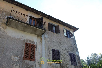 Foto Appartamento in Via della Chiesa, Pescaglia di 61 m² con 4 locali