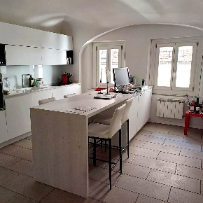 Foto Appartamento a Prato Pietà di 160 m² con 6 locali in vendita