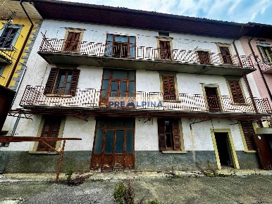 Foto Casa indipendente in VIA SAN GIOVANNI BOSCO 22, Gandino Centro