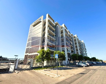 Foto Appartamento in via Paradiso 40, Modugno di 98 m² con 3 locali