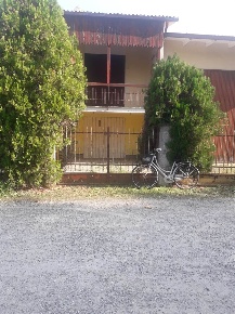 Foto Casa indipendente a Novellara Centro di 380 m² con 7 locali in vendita