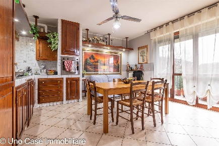 Foto Appartamento in via don mosetto 107, Ivrea di 81 m² con 3 locali
