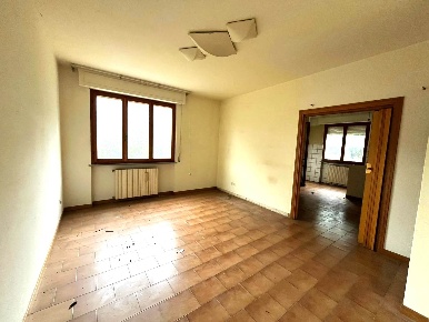 Foto Appartamento a Pomarance di 130 m² con 6 locali in vendita