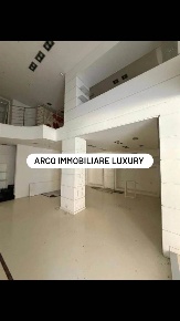 Foto Attività commerciale in VIA PRIMICERIO, Sant'Anastasia Centro