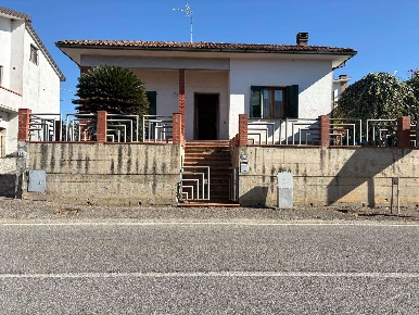 Foto Villa unifamiliare a Empoli Ponte a Elsa - Brusciana di 118 m²