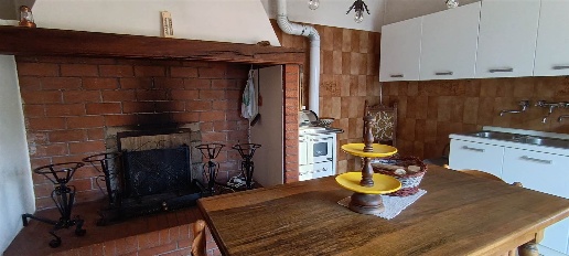 Foto Casa indipendente a Montepulciano Sant'albino di 300 m² con 9 locali