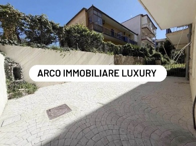 Foto Appartamento a Sant'Anastasia Centro di 90 m² con 3 locali in vendita