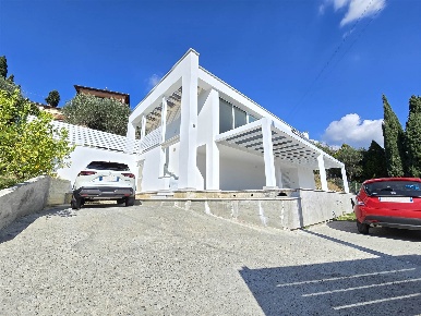 Foto Villa unifamiliare a Massarosa Bargecchia, Corsanico di 100 m²