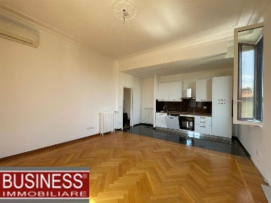 Foto Appartamento in Via Spartaco, Milano Cadore di 120 m² con 3 locali