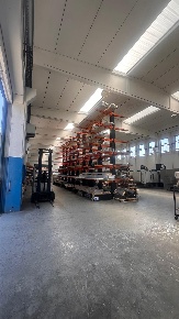 Foto Capannone industriale a Limbiate Centro di 1630 m² in affitto