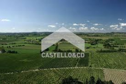 Foto Terreno edificabile in via castellana, Soiano del Lago di 515 m²