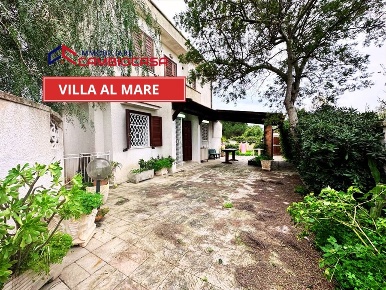 Foto Villa unifamiliare in via gabriele d'annunzio 11, Leporano di 80 m²
