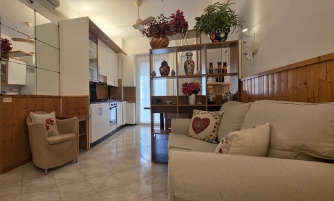 Foto Appartamento a Chiavari Centro di 70 m² con 3 locali in vendita