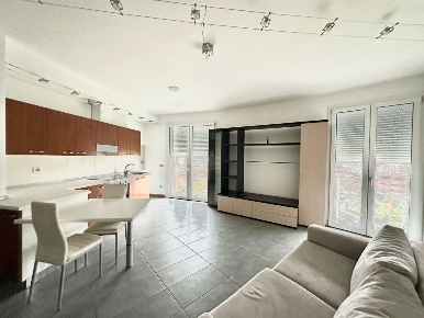 Foto Appartamento in Via G. Matteotti 1, Borgomanero Centro di 71 m²