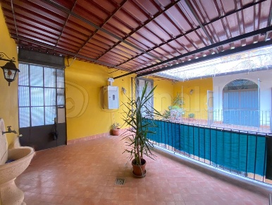 Foto Appartamento a Giugliano in Campania Centro Storico di 80 m²
