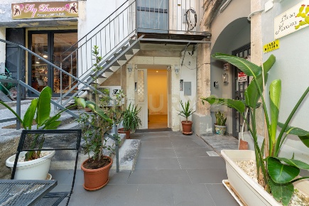 Foto Appartamento in Via Alfieri 7, Catania Centro Storico di 55 m²