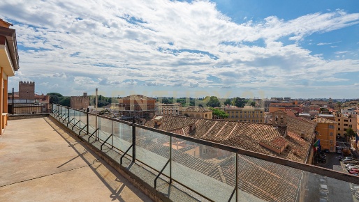 Foto Attico in Via dell'Olmata 30, Roma Colle Oppio di 165 m² con 7 locali