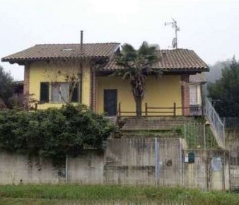 Foto Villa unifamiliare in Via Avvocato Sebastiano Filipello 12, di 222 m²