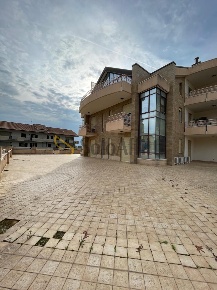 Foto Appartamento a Sora Centro di 130 m² con 7 locali in affitto