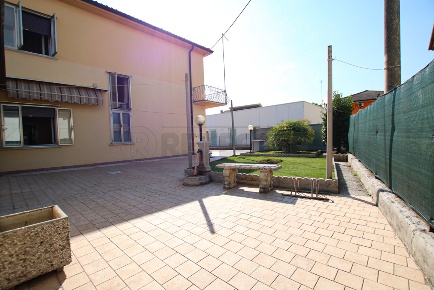 Foto Appartamento in Via Marosticana, Vicenza di 175 m² con 5 locali