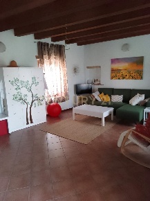 Foto Appartamento in Via Banchette 10, Fumane Centro di 115 m² con 4 locali