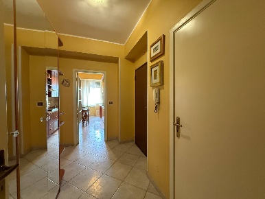 Foto Appartamento in Via Eraclea, Catanzaro Catanzaro Lido di 105 m²
