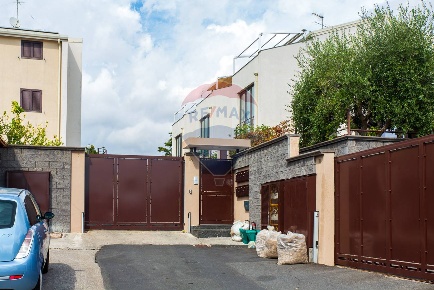 Foto Appartamento in Via Treviso, San Giovanni la Punta Centro di 150 m²