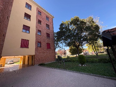 Foto Appartamento in via Giovanni XXXIII, Chieri Semicentro di 63 m²