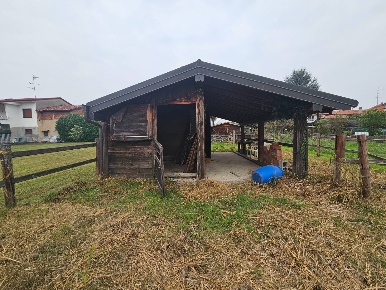 Foto Rustico in VIA LANCA, Oleggio Centro di 20 m² con 1 locali in vendita