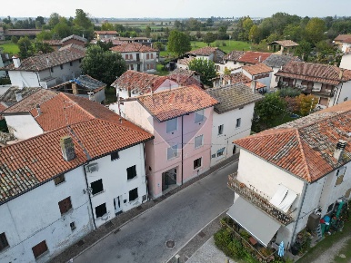 Foto Case semi ndipendenti in Via Pio Paschini, Precenicco di 137 m²