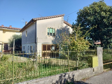 Foto Casa indipendente in Via Fermi, Villesse di 140 m² con 3 locali