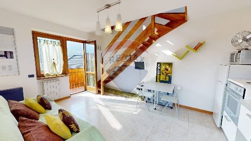 Foto Appartamento in Via Primo Maggio, Sovere Piazza di 48 m² con 2 locali