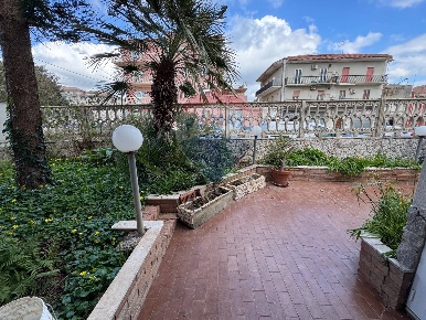 Foto Case indipendenti in via monte pellegrino, Ragusa di 165 m² in affitto