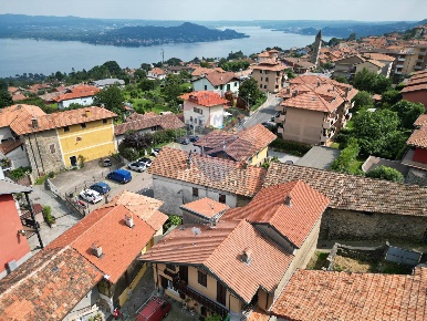 Foto Rustico in Via Vianelle, Massino Visconti Centro di 146 m² in vendita