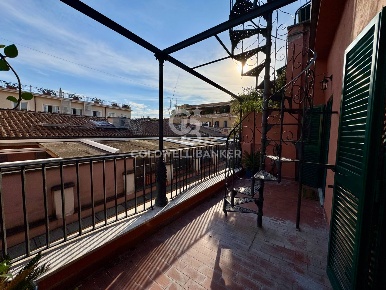 Foto Attico in Via Delle Carrozze, Roma Spagna di 123 m² con 3 locali