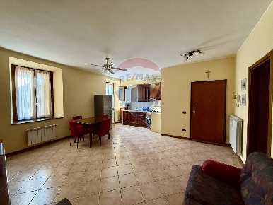 Foto Appartamento in VIA TRIESTE, Capriate San Gervasio Centro di 68 m²