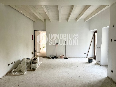 Foto Appartamento in Via Filisetti, Cenate Sotto di 121 m² con 3 locali