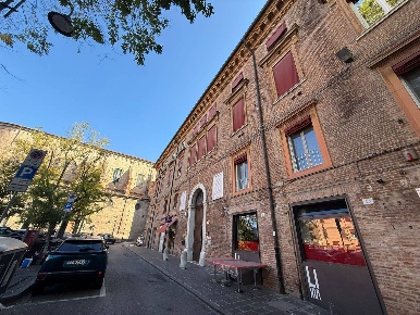 Foto Appartamento in Piazza Sacrati, Ferrara Centro Storico di 80 m²