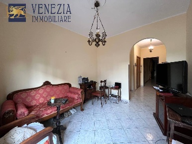 Foto Appartamento in Via Carlo Marx, Sciacca Centro di 156 m² con 5 locali