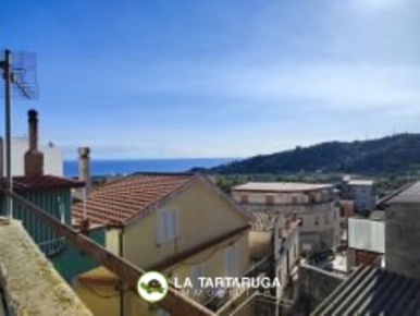 Foto Casa indipendente a Pagliara Rocchenere di 170 m² con 6 locali