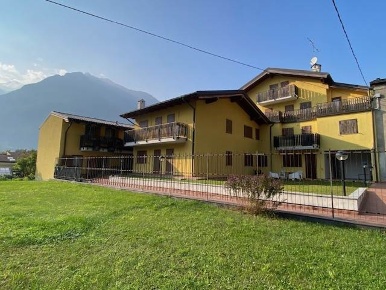 Foto Appartamento in Via Circonvallazione 11, Verrès Centro di 80 m²