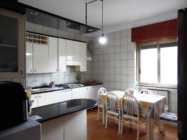 Foto Appartamento a Baronissi Centro di 180 m² con 4 locali in vendita