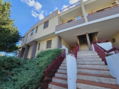Foto Appartamento a Matera Centro di 117 m² con 6 locali in vendita
