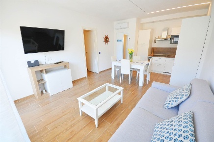 Foto Appartamento a Ameglia Centro di 78 m² con 4 locali in affitto