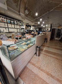 Foto Bar a Carpi Centro di 90 m² con 4 locali in vendita